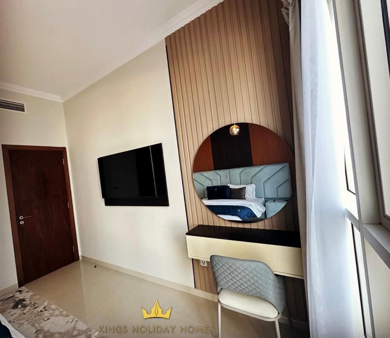 Apartment Dunya Tower Royal Burj Khalifa Street, Kings