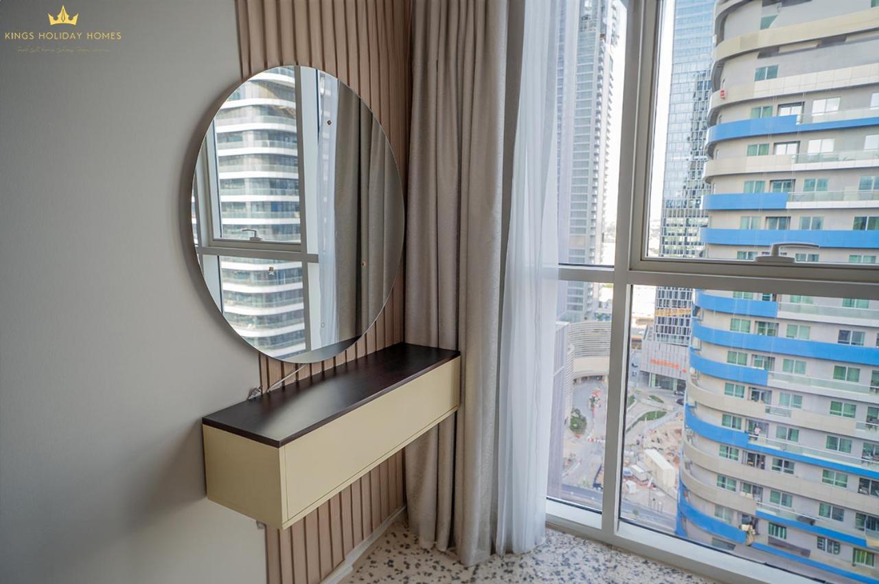Dunya Tower Royal Burj Khalifa Street, Kings Apartment *